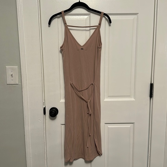 O’Neill Dress - Picture 2 of 5